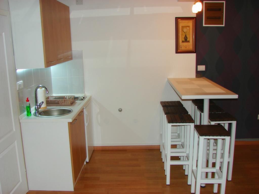 Kona Apartment Belgrad Rum bild