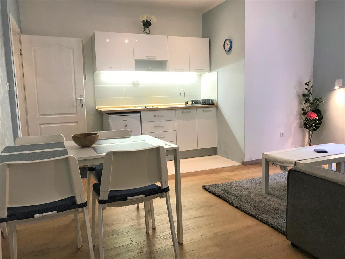 Kona Apartment Belgrad Exteriör bild